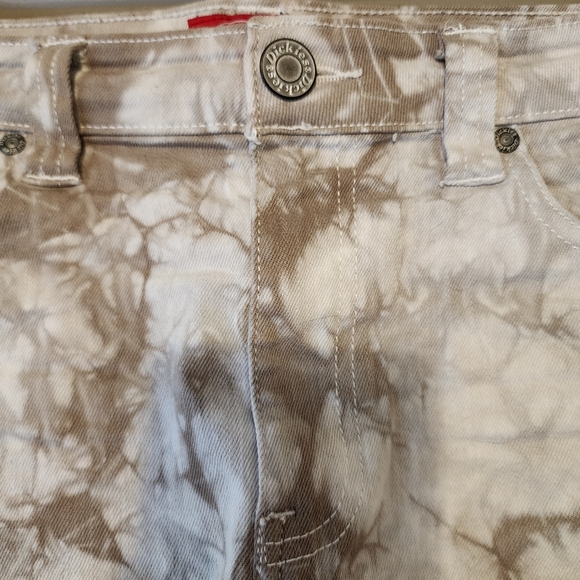 DICKIES Cream Tan Tie Dye Denim Shorts Cuffed Hem Stretchy Festival Size 11 / 30 - Picture 7 of 16